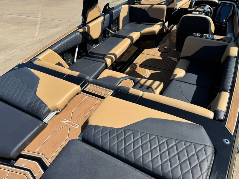 Slide: The Image of Tigé Z3 2023 - 17