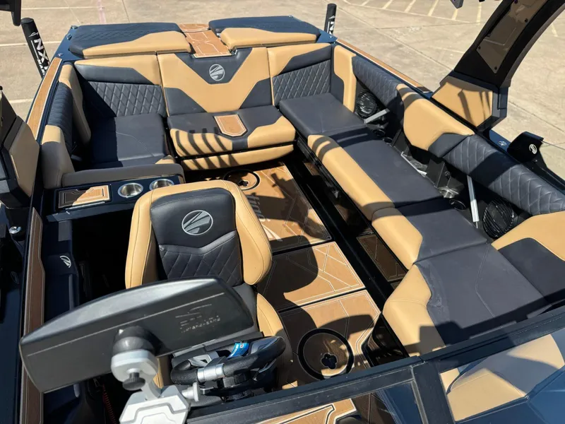 Slide: The Image of Tigé Z3 2023 - 8