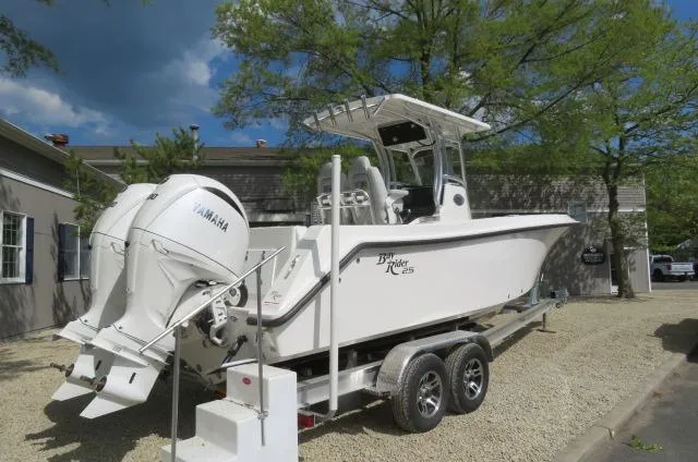 Slide: The Image of KenCraft 25 Offshore 2025 - 55