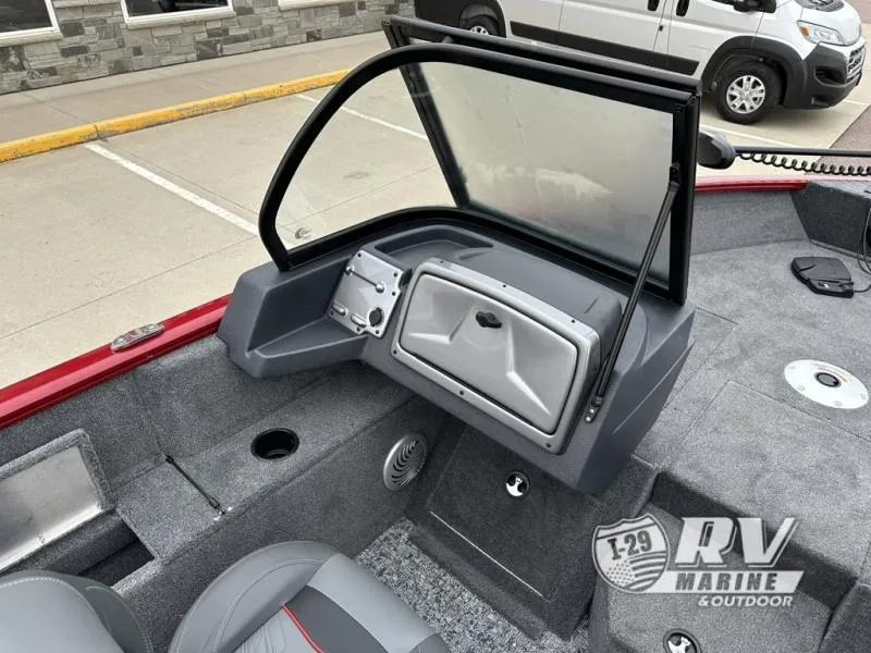 Slide: The Image of 2025 Tracker Pro Guide V-175 WT boat interior with windshield and dashboard, displayed at RV Marine. - 19