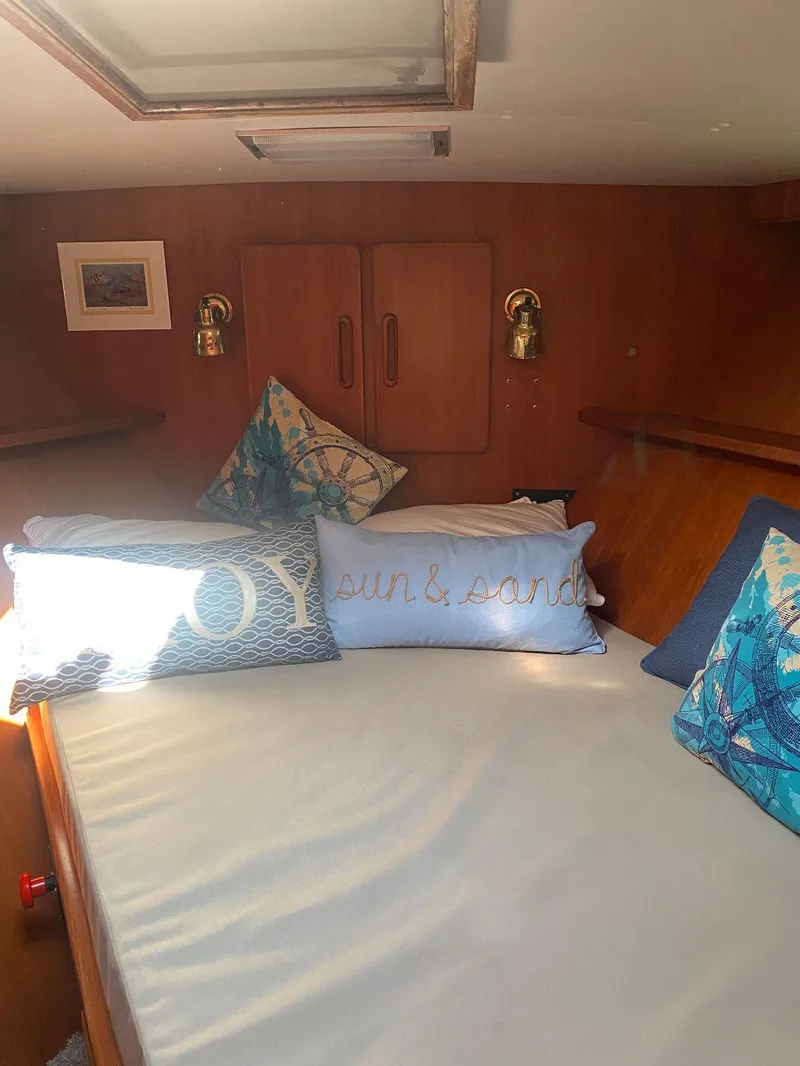 Slide: The Image of Jefferson 42 Viscount Sundeck 1990 - 52