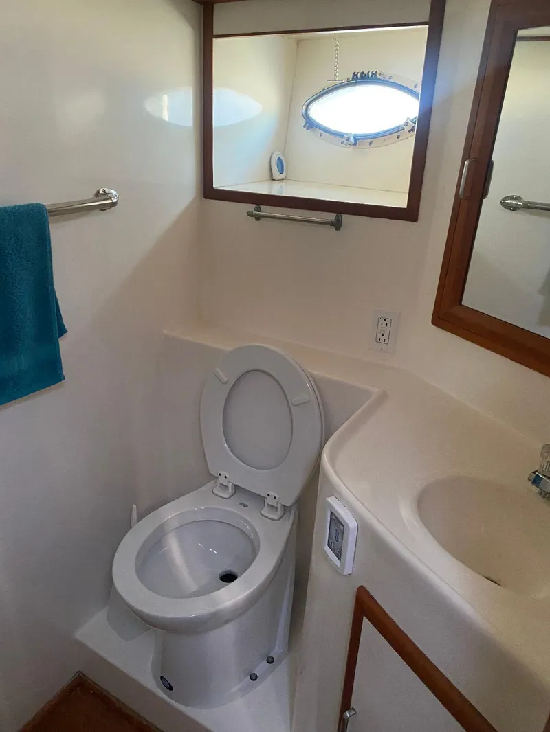 Slide: The Image of Jefferson 42 Viscount Sundeck 1990 - 54