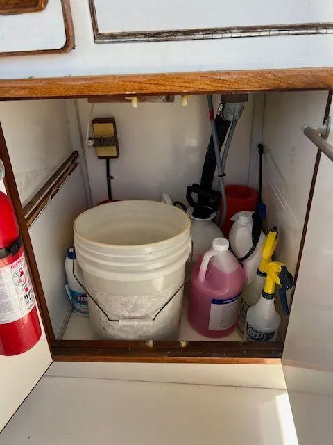 Slide: The Image of Jefferson 42 Viscount Sundeck 1990 - 56