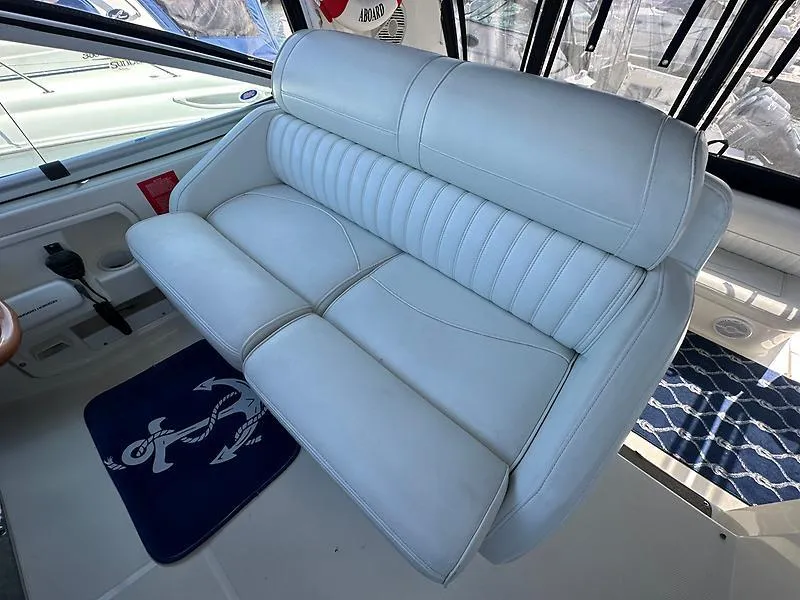 Slide: The Image of Cruisers 3772 Express 2003 - 7