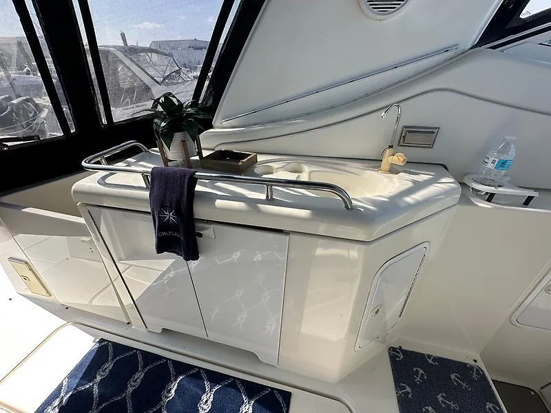 Slide: The Image of Cruisers Yachts 3772 Express 2003 - 2