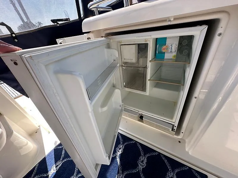 Slide: The Image of Cruisers Yachts 3772 Express 2003 - 3