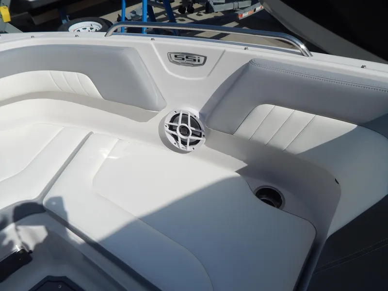 Slide: The Image of Chaparral 23 SSi OB 2022 - 63