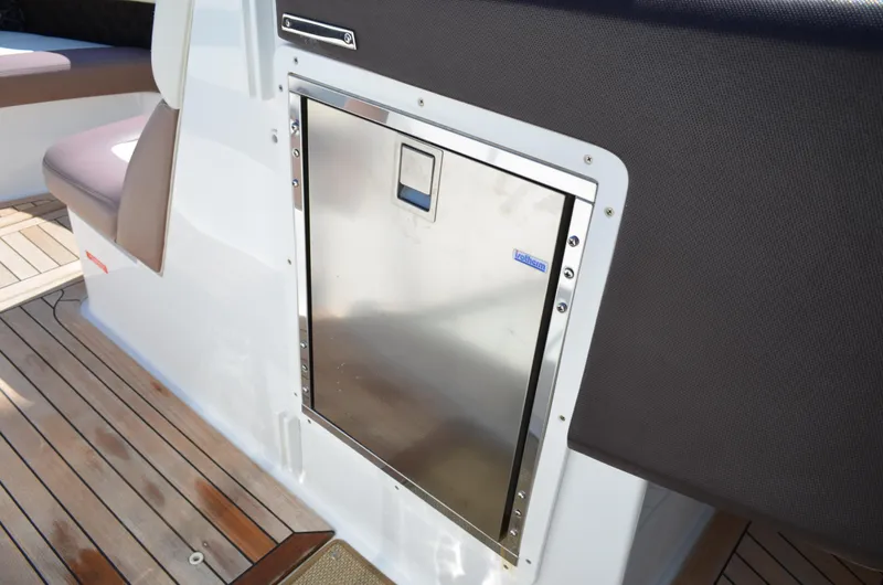 Slide: The Image of Cobalt 296 2013 - 37