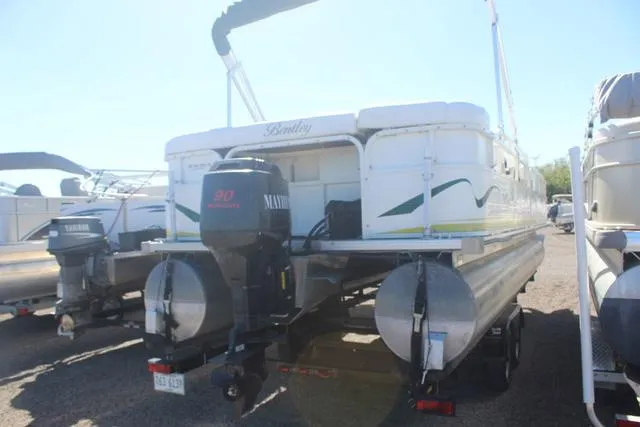 Slide: The Image of Bentley Pontoons 240 CRUISE 2004 - 6