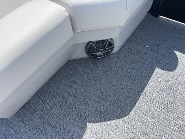 Slide: The Image of Godfrey Sweetwater 2086 SB 27" Impact Center Tube Package 2025 - 26