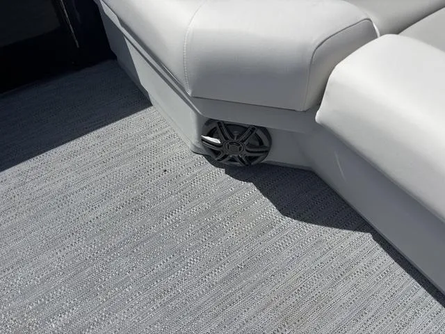 Slide: The Image of Godfrey Sweetwater 2086 SB 27" Impact Center Tube Package 2025 - 27