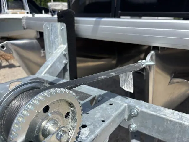 Slide: The Image of Godfrey Sweetwater 2086 SB 27" Impact Center Tube Package 2025 - 43