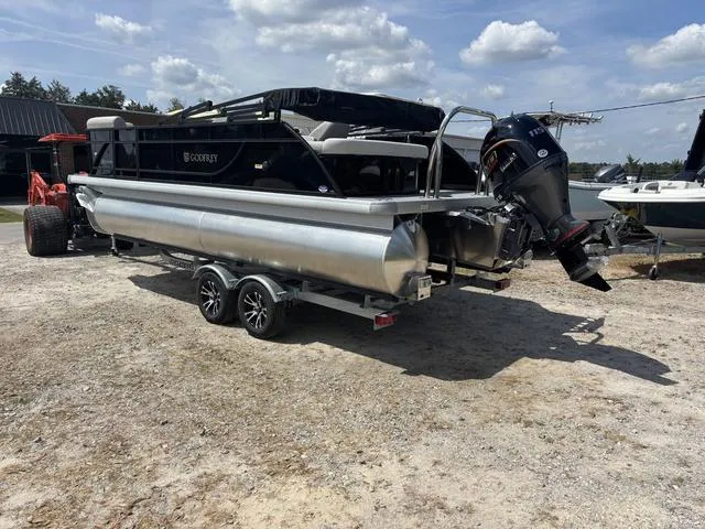 Slide: The Image of Godfrey Sweetwater 2086 SB 27" Impact Center Tube Package 2025 - 5