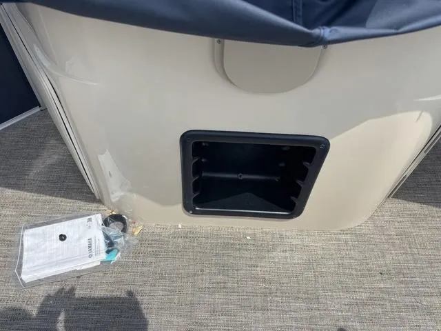 Slide: The Image of Godfrey Sweetwater 2286 F 27" Impact Center Tube Package 2025 - 25