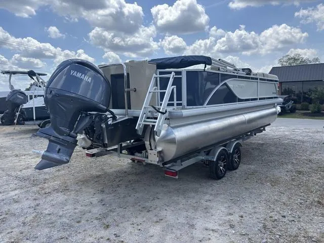 Slide: The Image of Godfrey Sweetwater 2286 F 27" Impact Center Tube Package 2025 - 4