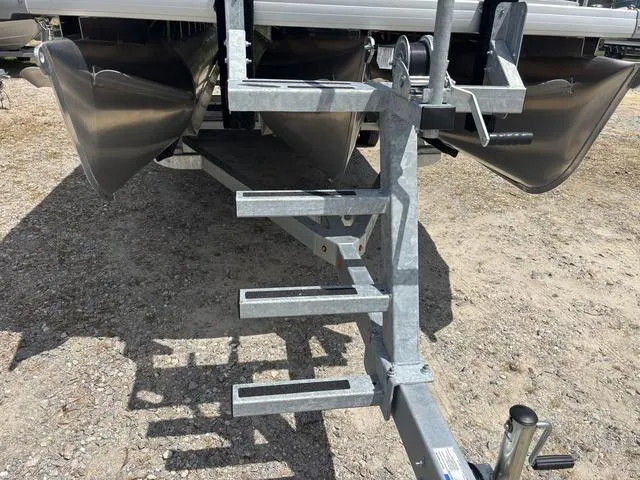 Slide: The Image of Godfrey Sweetwater 2286 F 27" Impact Center Tube Package 2025 - 45