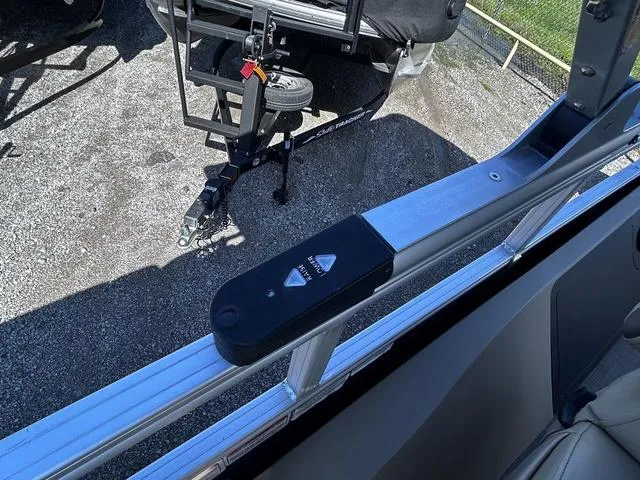 Slide: The Image of Sun Tracker SportFish™ 22 DLX 2022 - 14