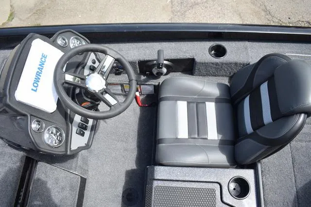 Slide: The Image of Ranger RT198P 2025 - 14