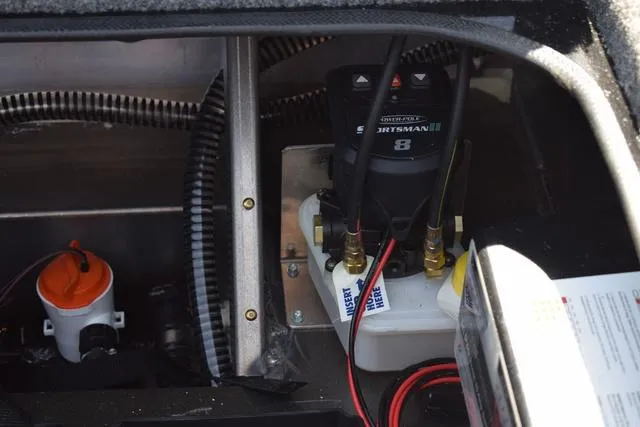 Slide: The Image of Ranger RT198P 2025 - 35