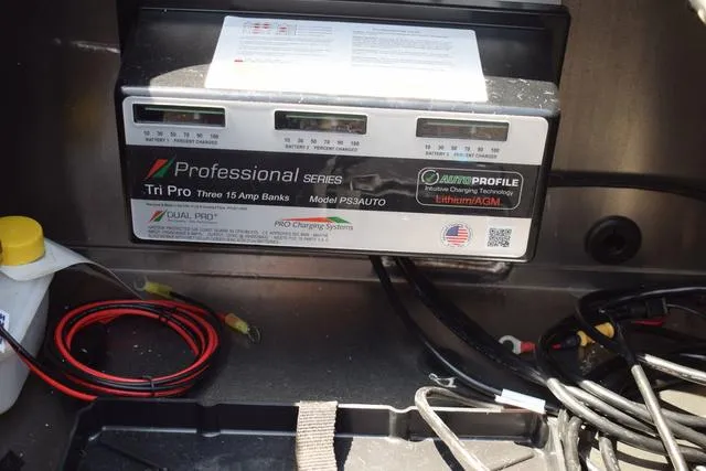 Slide: The Image of Ranger RT198P 2025 - 36