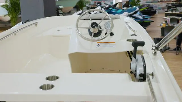 Slide: The Image of Boston Whaler 130 Super Sport 2024 - 4