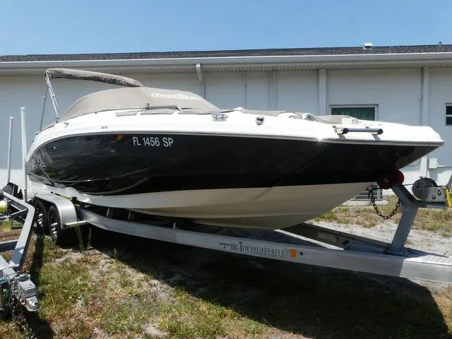 The Image of NauticStar 243 DC 2020 - 1