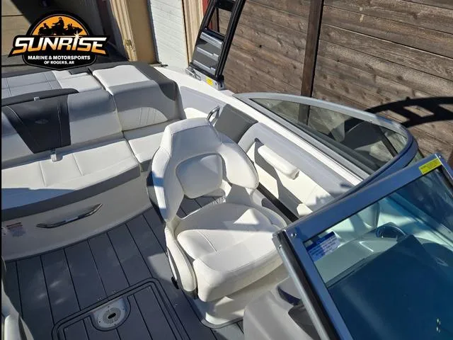 Slide: The Image of Chaparral SSi 21 2025 - 21