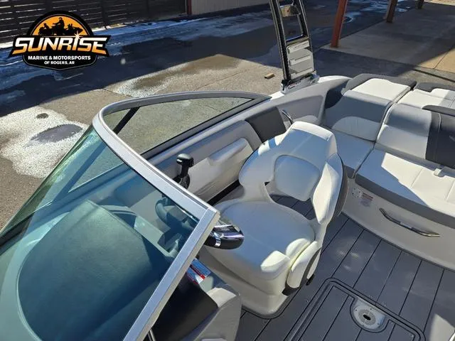 Slide: The Image of Chaparral SSi 21 2025 - 22