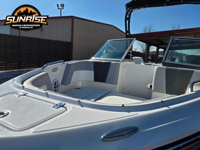 Slide: The Image of Chaparral SSi 21 2025 - 3