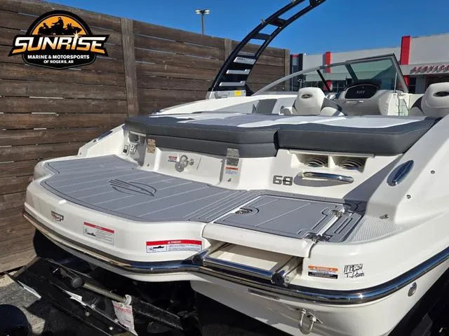 Slide: The Image of Chaparral SSi 21 2025 - 4