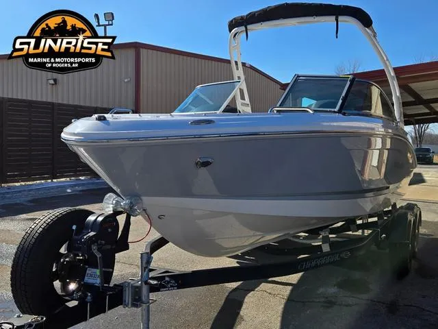 Slide: The Image of Chaparral SSi 21 2025 - 31