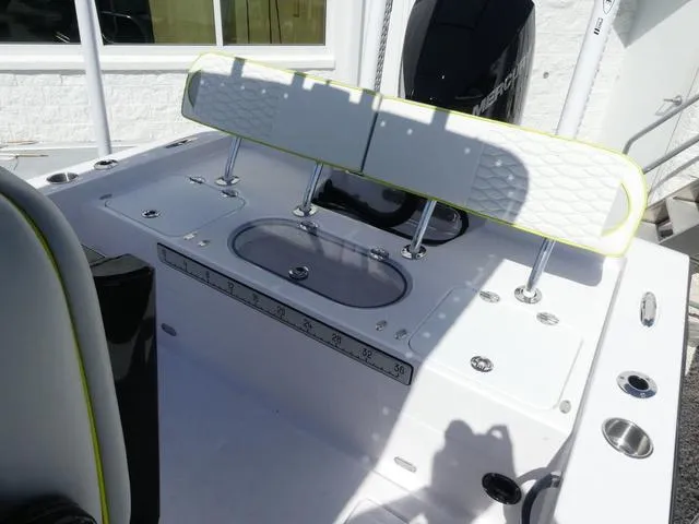 Slide: The Image of Twin Vee 22 Bay Cat 2026 - 10