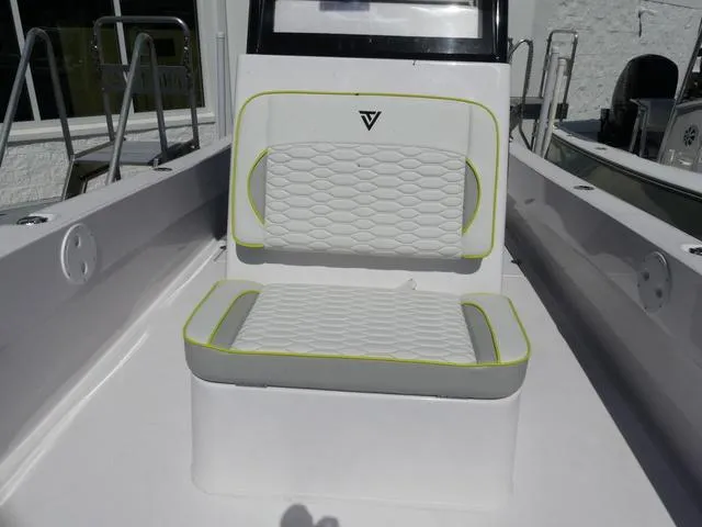 Slide: The Image of Twin Vee 22 Bay Cat 2026 - 16