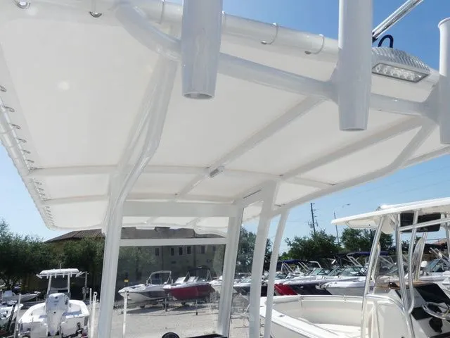 Slide: The Image of Twin Vee Bay Cat 22 2026 - 14