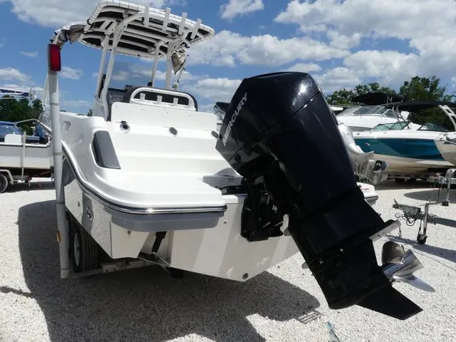 Slide: The Image of Bayliner Trophy T24CC 2023 - 4