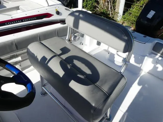 Slide: The Image of Glasstream 221 CC 2012 - 11