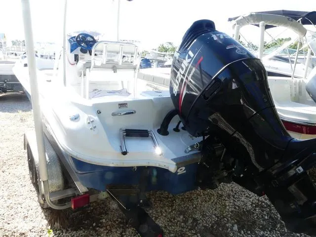 Slide: The Image of Glasstream 221 CC 2012 - 4