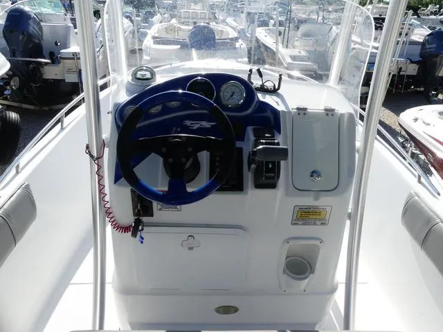 Slide: The Image of Glasstream 221 CC 2012 - 8