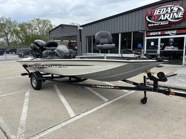 Slide: The Image of Tracker Pro Team 175 TF 2023 - 7