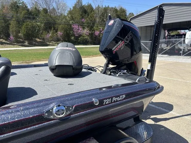 Slide: The Image of Phoenix Bass Boat 721 Pro XP 2022 - 14