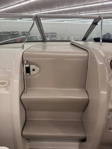 Slide: The Image of Sea Ray 215 Weekender 2004 - 15