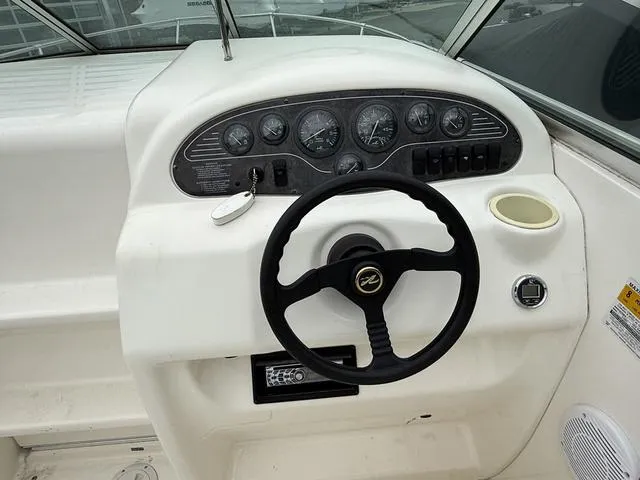 Slide: The Image of Sea Ray 215 Express Cruiser 1998 - 14