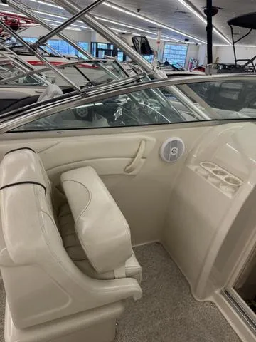 Slide: The Image of Sea Ray 215 Weekender 2004 - 13