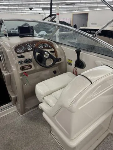 Slide: The Image of Sea Ray 215 Weekender 2004 - 8