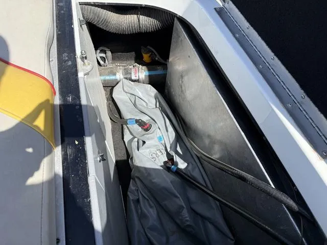 Slide: The Image of Centurion Enzo SV240 2009 - 13