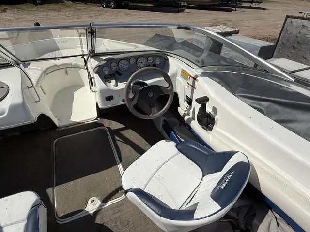 Slide: The Image of Glastron SX195RB 2004 - 13