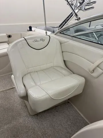 Slide: The Image of Sea Ray 215 Weekender 2004 - 12