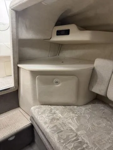 Slide: The Image of Sea Ray 215 Weekender 2004 - 17