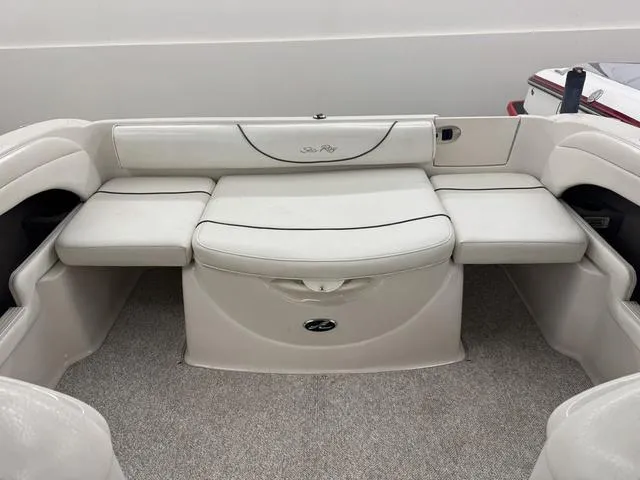 Slide: The Image of Sea Ray 215 Weekender 2004 - 5