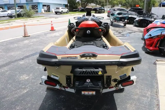 Slide: The Image of Sea-Doo RXT-X 2025 - 5